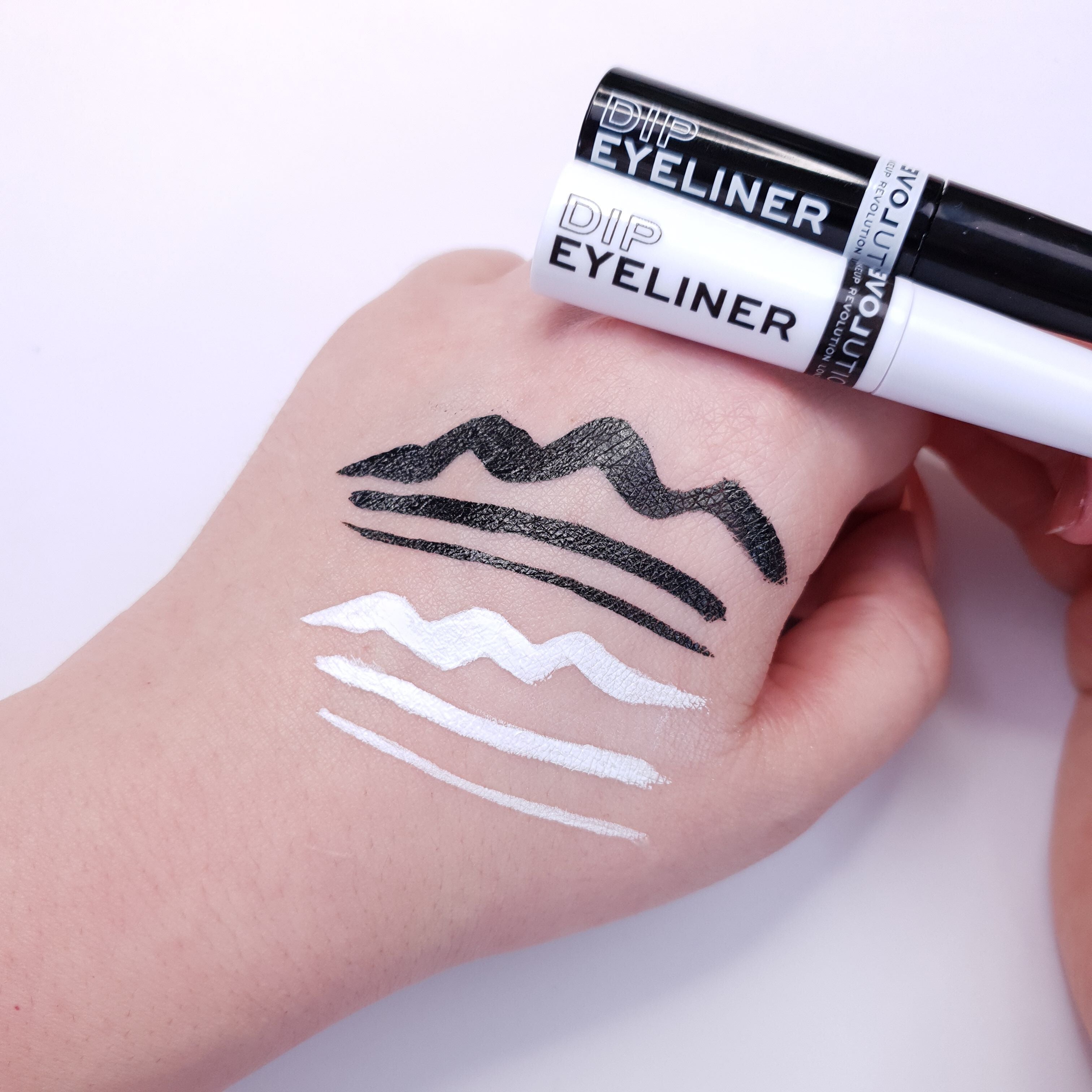 Relove by Revolution Dip Eyeliner Black