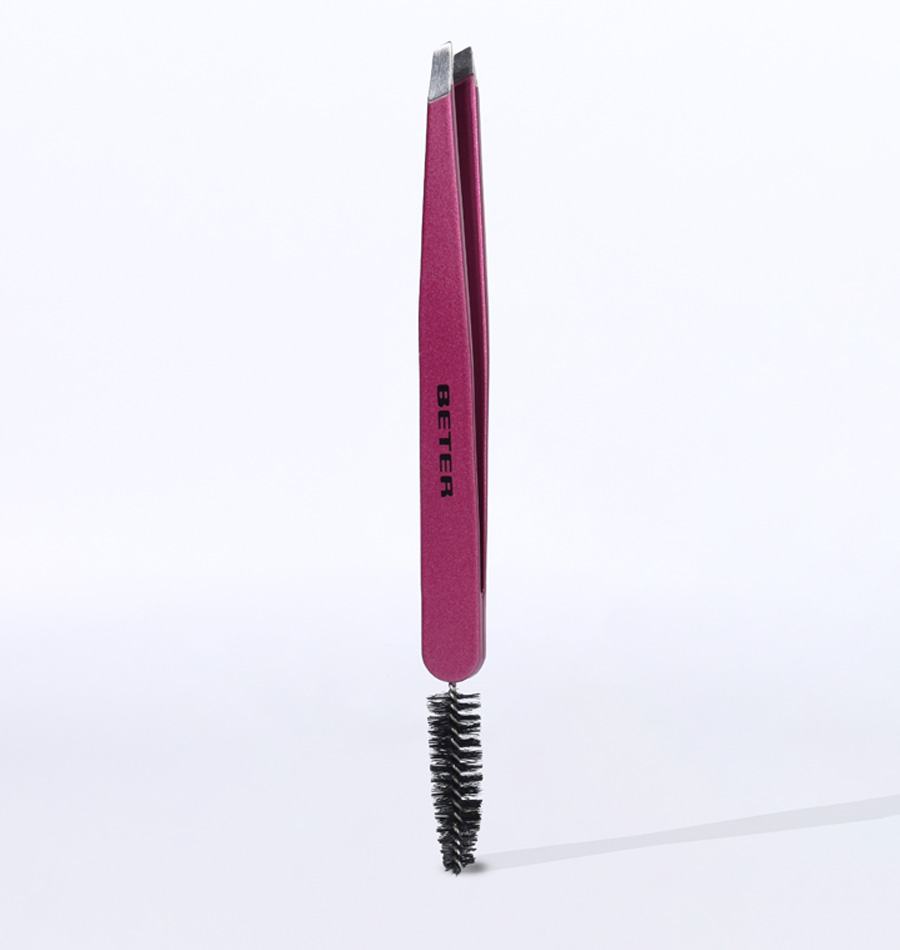 2-in 1 Brow definer. Tweezers with goupillon brush